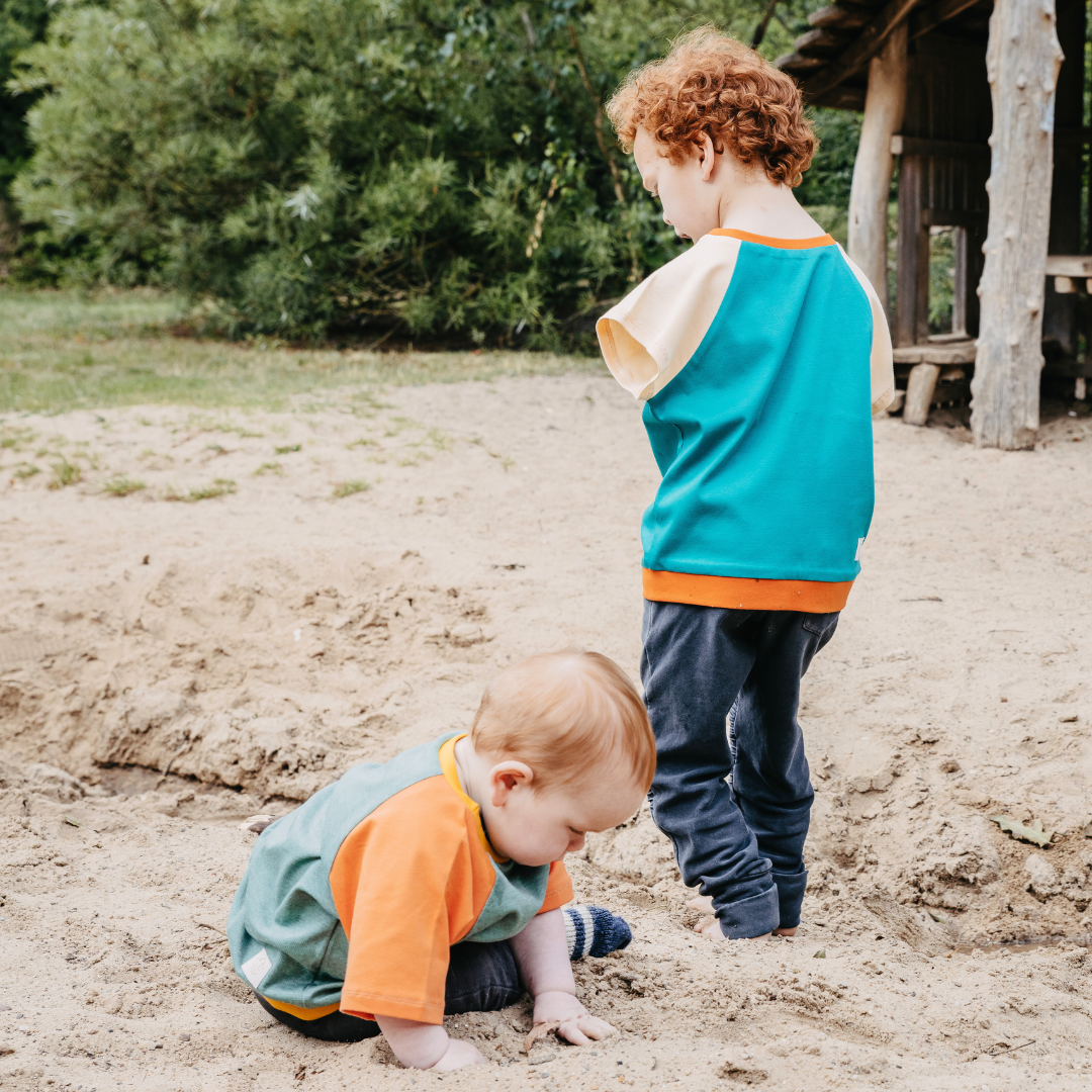 Das Kinder T-Shirt, das vier Größen mitwächst
