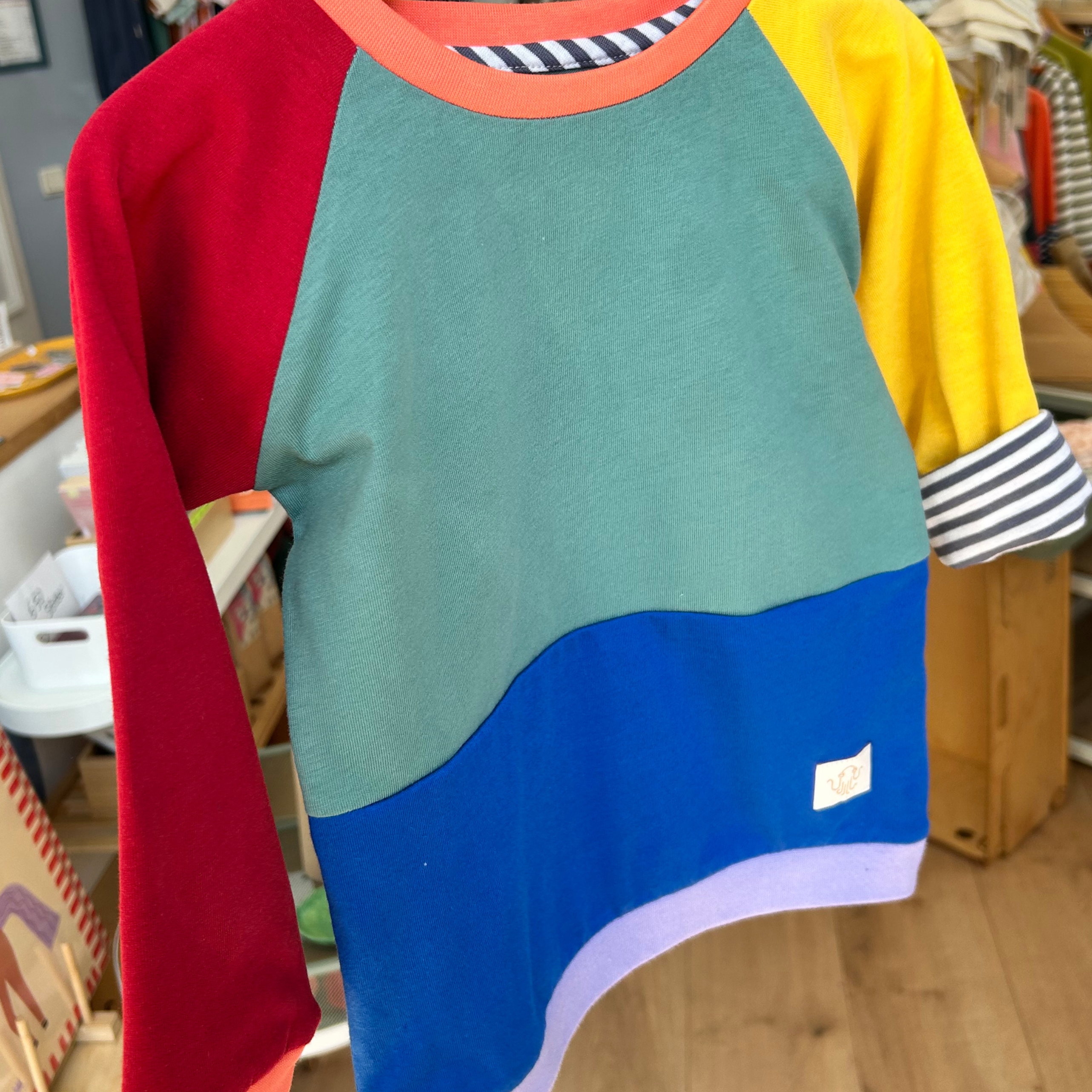 33. ERWACHSENE Luftig leichtes Unisex Langarmshirt | Bio Baumwoll | Regenbogen
