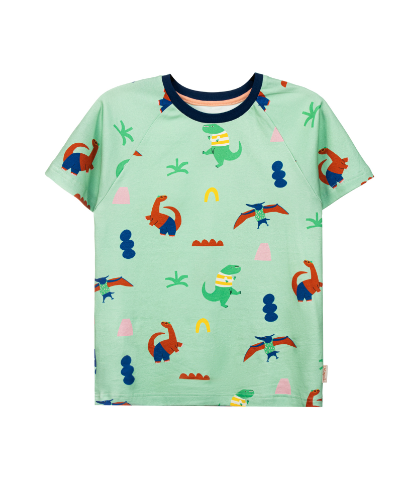 Raglan Shirt mit dem Motiv Dino Party aus fairer Bio-Baumwolle von der Marke Oktopulli