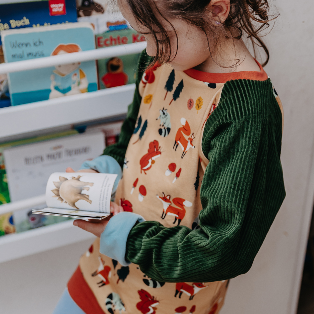 Mitwachsender Sweater Kinder ganzjährig | Bio- Baumwolle | Gelb - Grün Waldgewusel 2