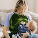 Nicki Shirt - kurzarm | aus fairer Bio-Baumwolle | Colorblock Avocadogrün/Flieder