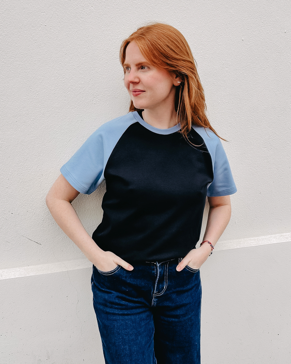 Weiches, langlebiges unisex T-Shirt aus Bio Baumwolle Interlock  | Schwarz - Hellblau