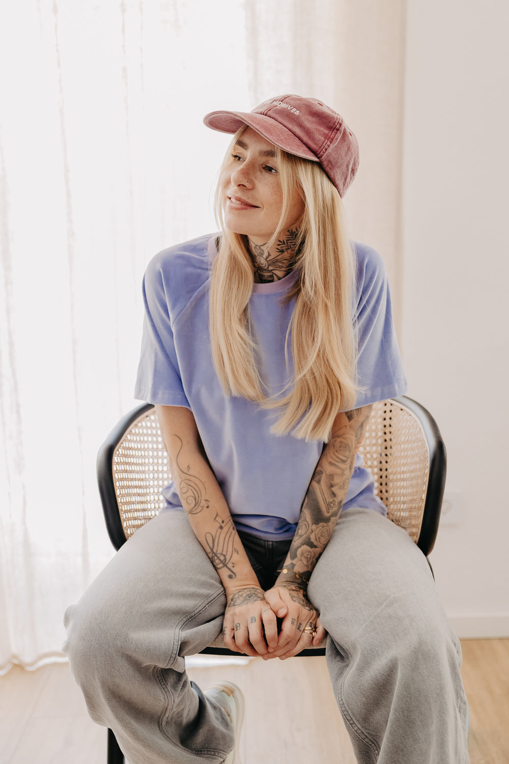 Samtiges unisex T-Shirt aus Bio Nicki | Flieder