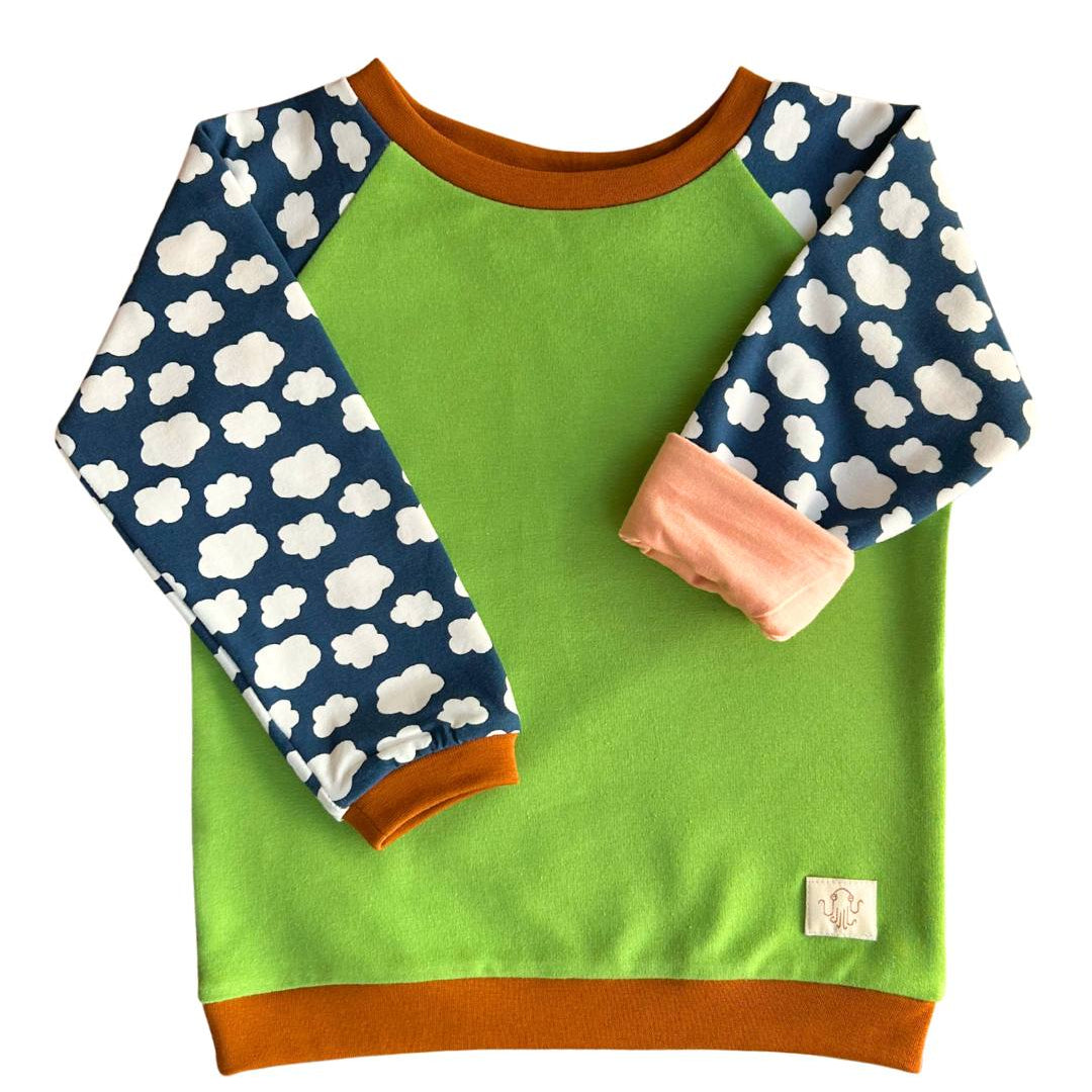 16. Mitwachsender Sweater Kinder ganzjährig | Bio Jersey | Grün - Wolken